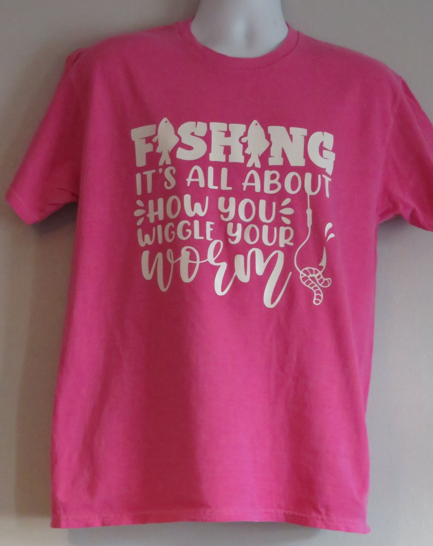 Funny t-shirt "Fishing it's all about how you wiggle your worm"  Funny Novelty, t shirt, Gift Adults, & Teen Sizes